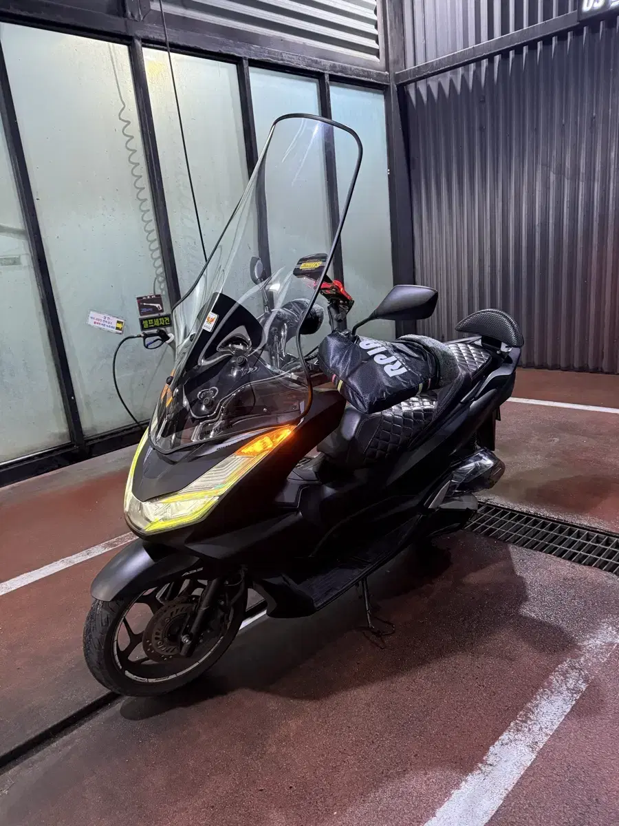 pcx21년식